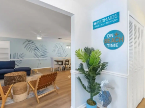 Fun Family-friendly Modern Beach Home With Pool