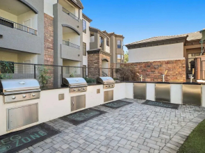 Cozy Suites Glendale