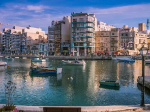 A Magnificent Sunny Seafront Apart Sliema