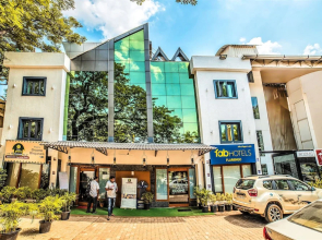 FabHotel Flamingo Anna Nagar