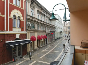 Cozy Studio With Cathedral View Best Location