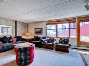 Mountain Plaza at Center Village by Copper Mountain Lodging