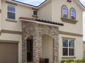 Coconut Breeze Resort Home Near Parks 25 Guests Located in Solara Resort