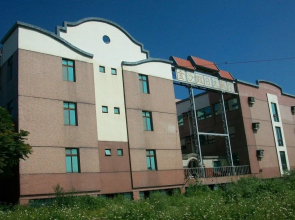 Kinsa Holiday Hotel