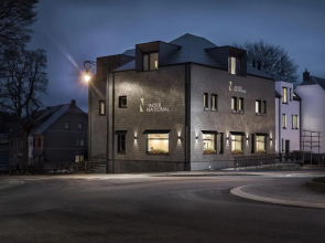 Hotel International