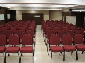 Hotel Raj Towers