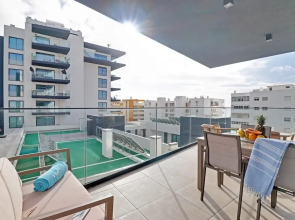 SKY Beach Apartment in Quarteira