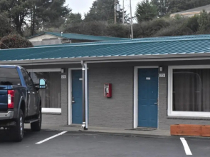 Blue Coast Inn and Suites