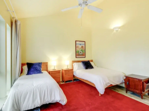 Spacious Flagstaff House: 1 Mi to Downtown!