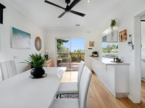 Scenic Serenity Large Family Home in Geelong