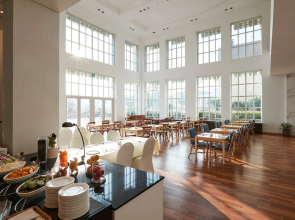 The Suites Hotel Jeju