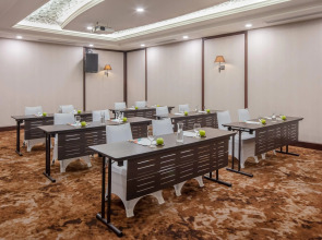 Melia Vinpearl Danang Riverfront