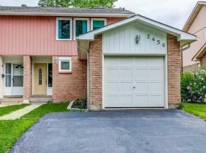 Beautiful bedroom in Mississauga