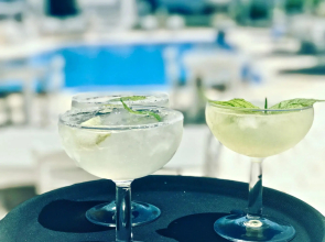 Margaritas Studios Apartments Suites