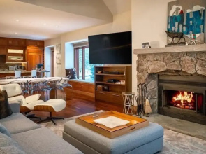 Beaver Creek Village Ski In, Ski Out 3 Bedroom