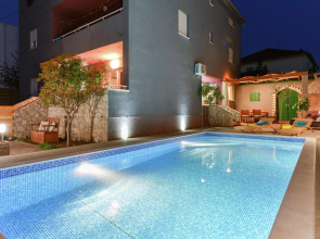New Luxury Apartment - Villa with private swimming pool and nice covered terrace