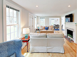 Remodeled Beach Haven W/ New Chefs Kitchen 4 Bedroom Home