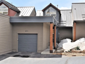 Forest Park 3 Br Townhouse By Redawning