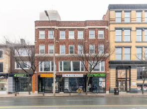 Bright and Spacious 3BR Apt With Netflix Near King Street