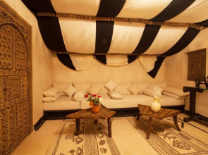 Villa Le Perroquet Bleu