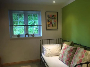 Scaurbridge Cottage