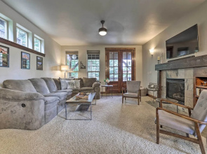 Chic House w/ Patio: 2 Blocks to Payette Lake!