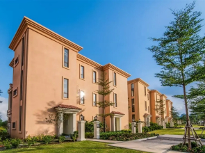 Wyndham Sky Lake Resort and Villas