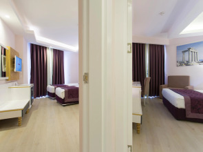 Water Side Resort & Spa