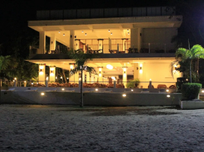 Laiya White Cove Beach Resort