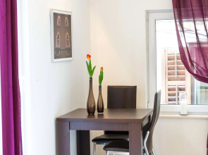 Split Oasis Apartments