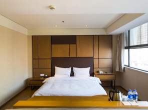 Ji Hotel (Ningbo Yinzhou Yinxiangcheng)