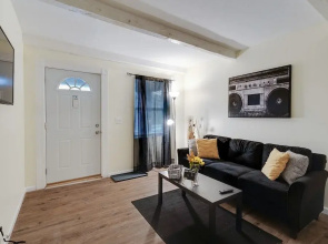 Cozy Apt Near Uc, Hospital And Zoo! Amazing Location! 1 Bedroom Apts by Redawning