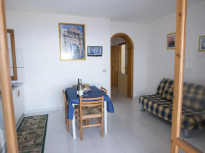 Sea Front Apartment 5 Beds With Balcony 250 Meters From the Beach