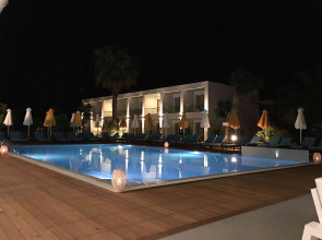 Nasos Hotel & Resort