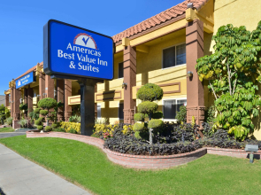 Americas Best Value Inn & Suites Fontana