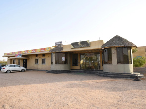 OYO 41434 The Thar Mid Way Hotel And Restaurant