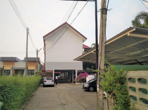 Kritkarn Apartment
