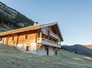 Le Lodge Rodzina, Luxueux chalet jacuzzi 12-14pers, by LocationlacAnnecy, LLA Selections