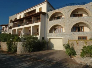 Hotel Liakoto