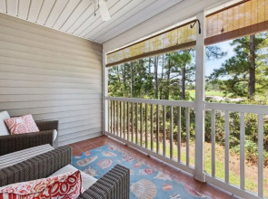 True Blue On 10th Hole, A Perfect Retreat For Golf Enthusiasts And Those Seeking A Relaxing Getaway 3 Bedroom Condo by Peace Vacations