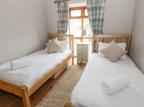 End Cottage