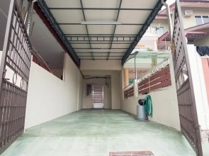 Holidayhome 45A Taman Desa Pangkor
