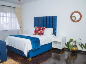 Centrally Located Studio Apartment - 2363
