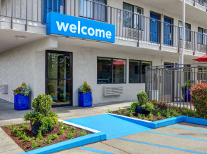 Motel 6 Kirkland, WA - North Kirkland