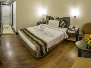Hotel Benzz Park