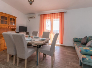 Nice Apartment in Drage With Wifi and 2 Bedrooms