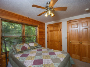 Lucky Bear Lodge House