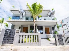 Luxury 5-Bedroom Villa With Games Room In Kata