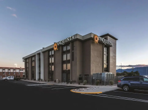 La Quinta Inn & Suites by Wyndham Colorado Springs North