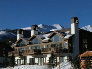 One Breckenridge Place Townhomes